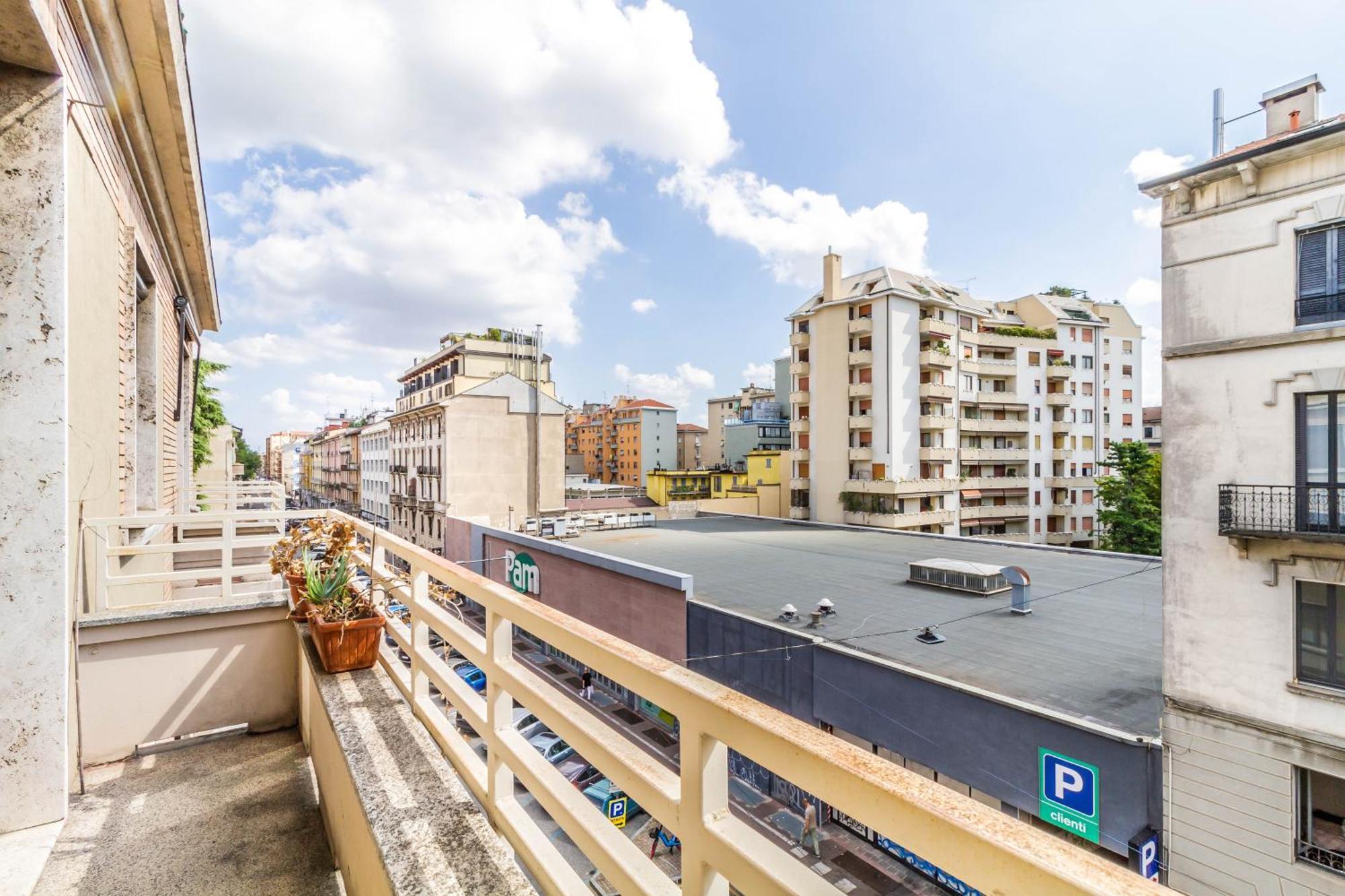 Domusmi Piazzale Loreto Apartment Milan Exterior photo